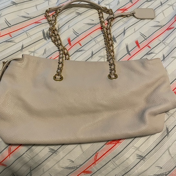 Handbag - Picture 6 of 6